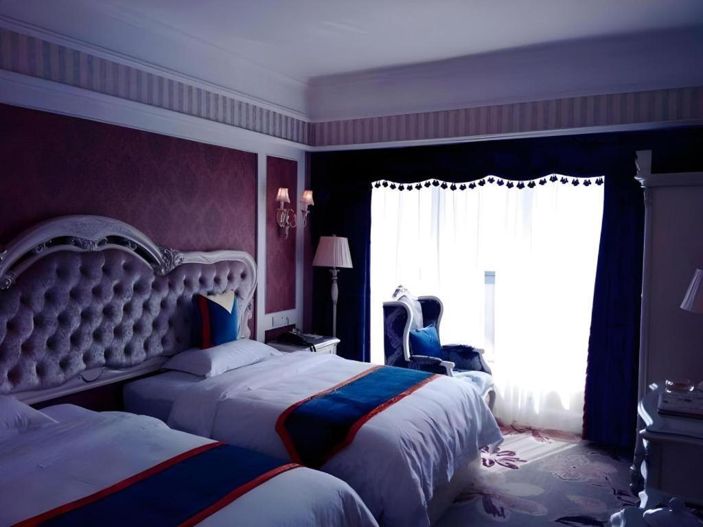 Chengdu French Theme Gold Palace Екстер'єр фото