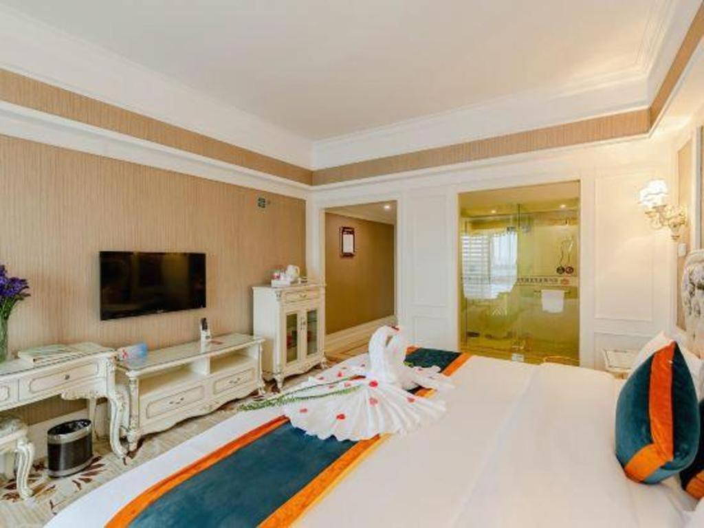 Chengdu French Theme Gold Palace Екстер'єр фото
