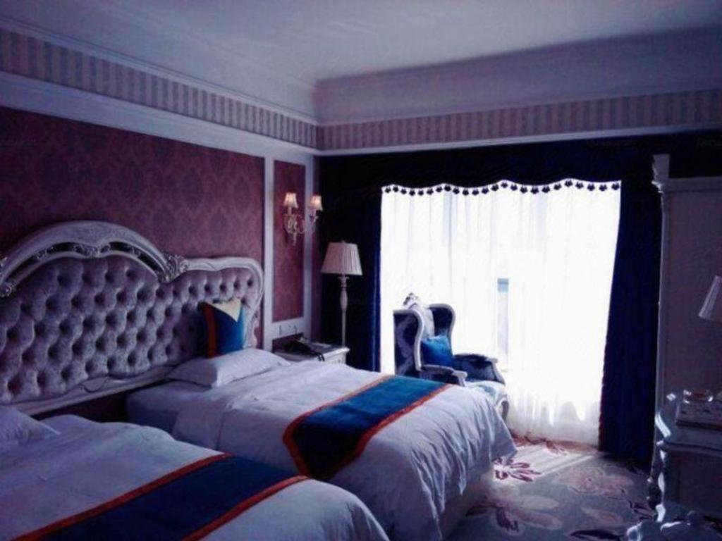 Chengdu French Theme Gold Palace Екстер'єр фото